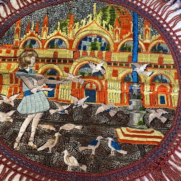 Vintage Girl feeding birds in front of Tag Mahal embroidery with tassels - Picture 3 of 5